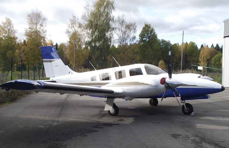 Piper Seneca III 1990, photo 17